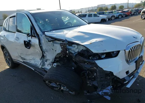 2024 BMW X5 Sdrive40I z USA, uszkodzony, nr VIN 5UX13EU05R9U73841